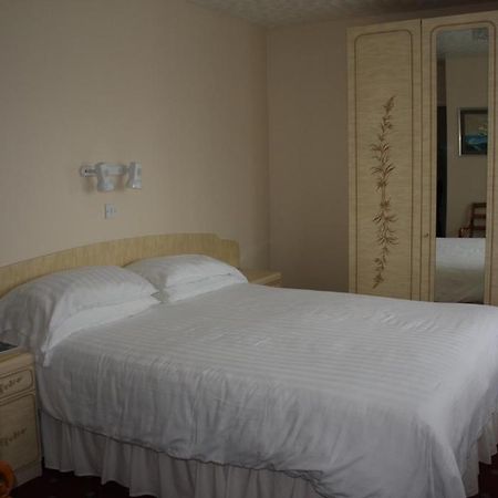 Talana Hotel Saint Helier ภายนอก รูปภาพ