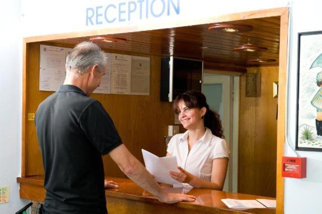 Talana Hotel Saint Helier ภายนอก รูปภาพ